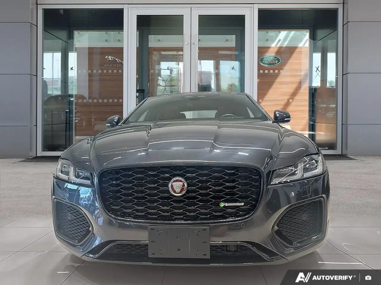 Jaguar XF fotografie Jaguar XF