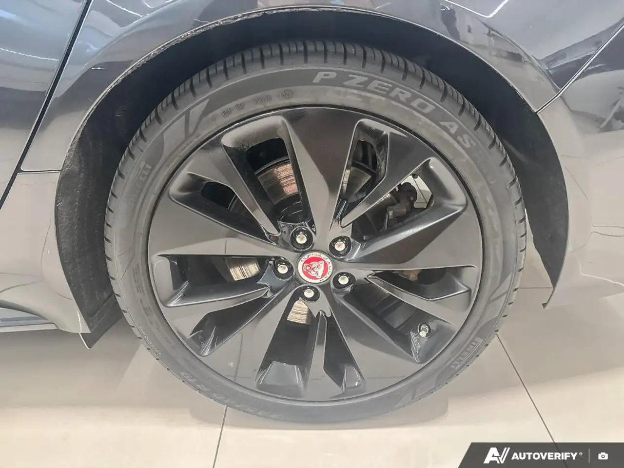 Jaguar XF fotografie Jaguar XF