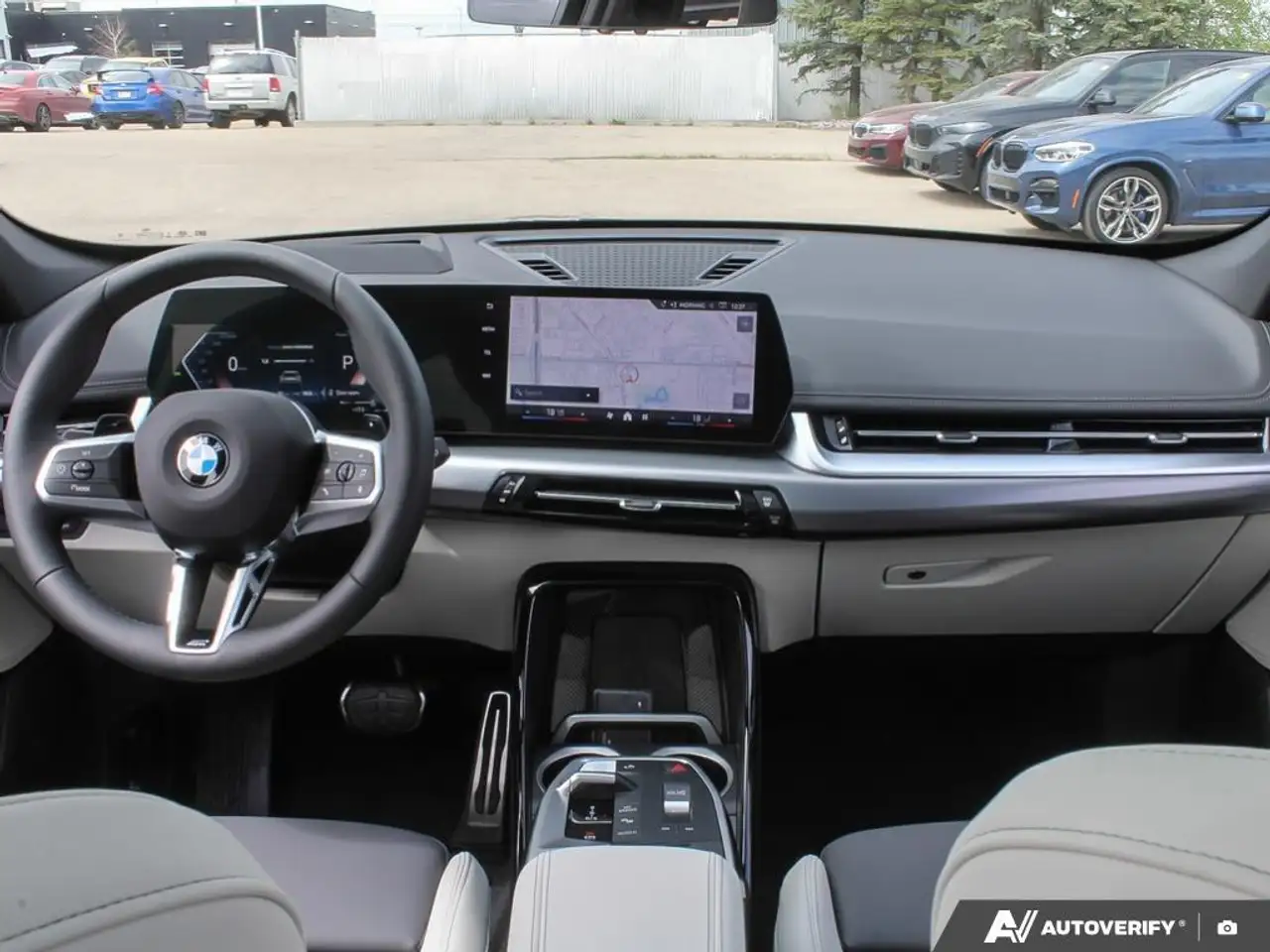 BMW X1 снимка BMW X1