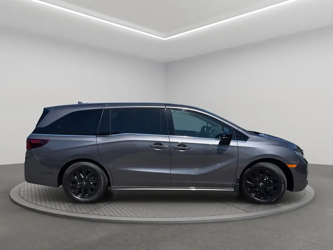 Honda Odyssey снимка Honda Odyssey
