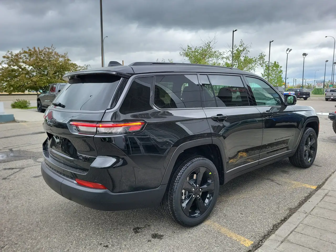 Jeep Grand Cherokee photo Jeep Grand Cherokee