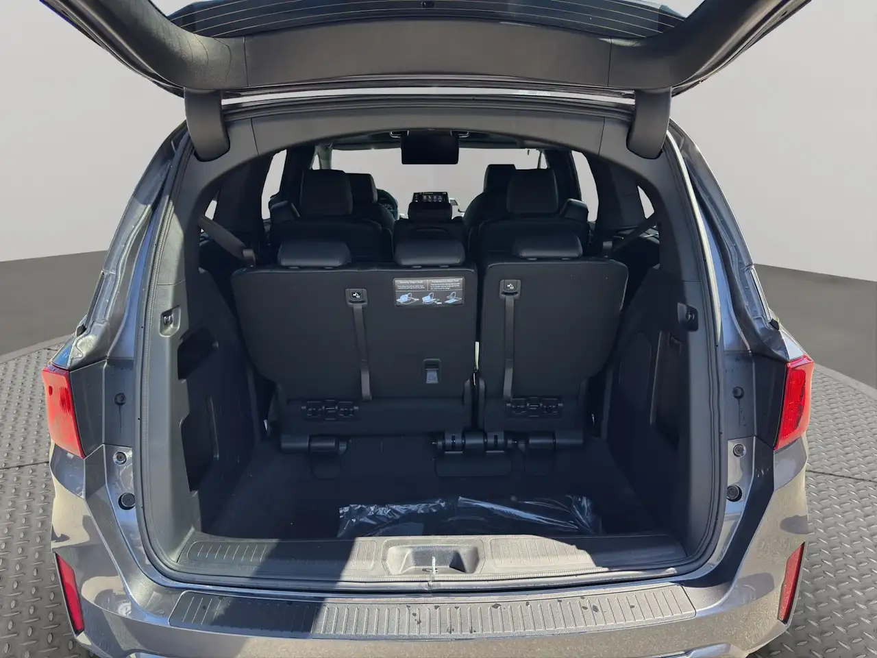 Honda Odyssey снимка Honda Odyssey