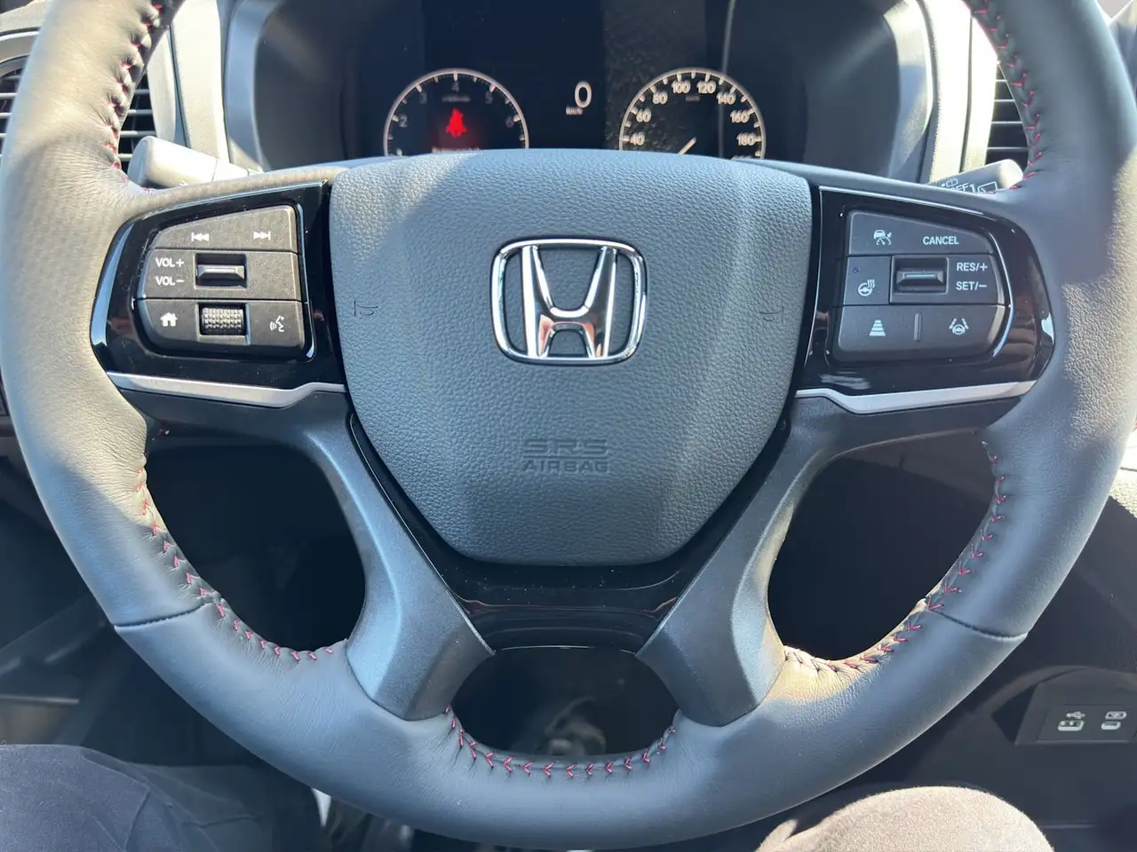 Honda Odyssey снимка Honda Odyssey