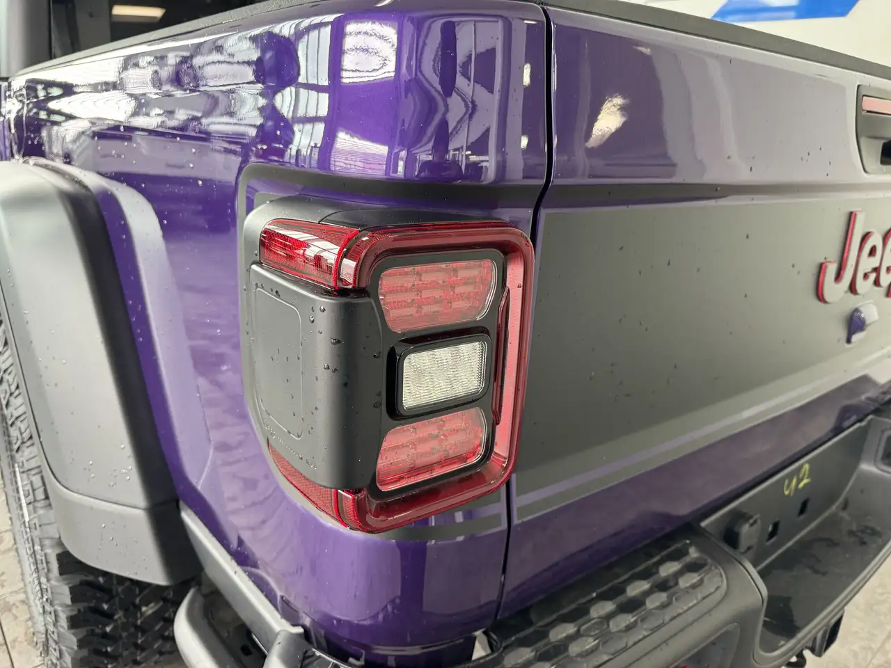 Jeep Gladiator photo Jeep Gladiator