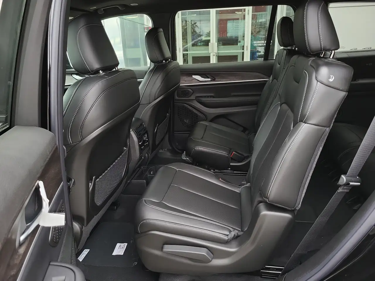 Jeep Grand Cherokee photo Jeep Grand Cherokee