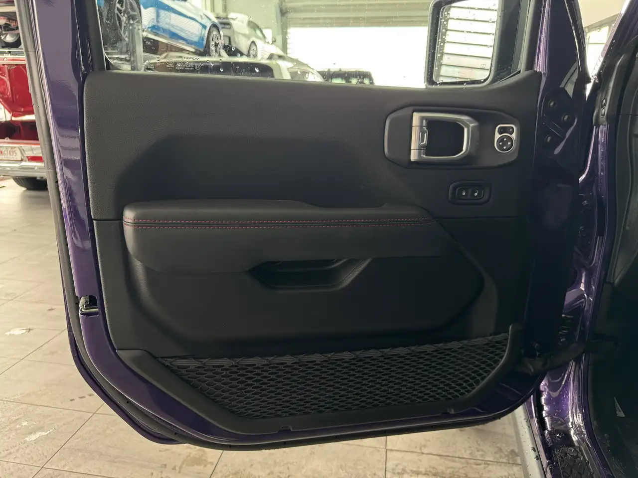 Jeep Gladiator photo Jeep Gladiator