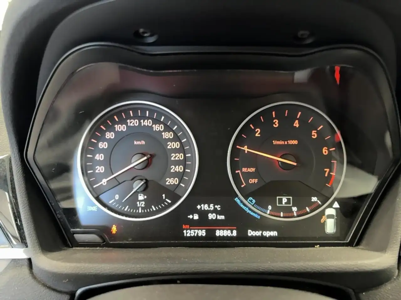 BMW X1 photo BMW X1