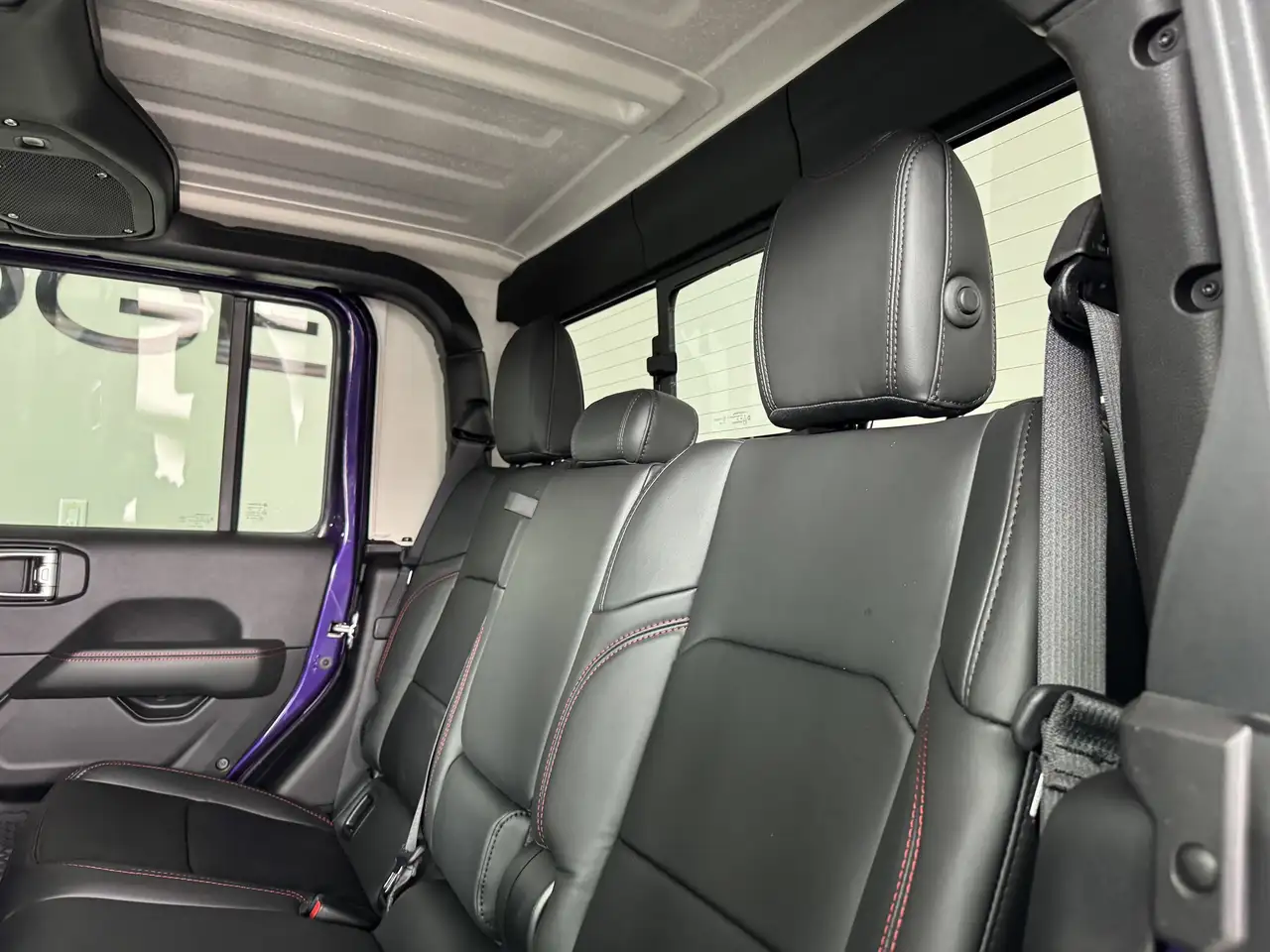 Jeep Gladiator photo Jeep Gladiator