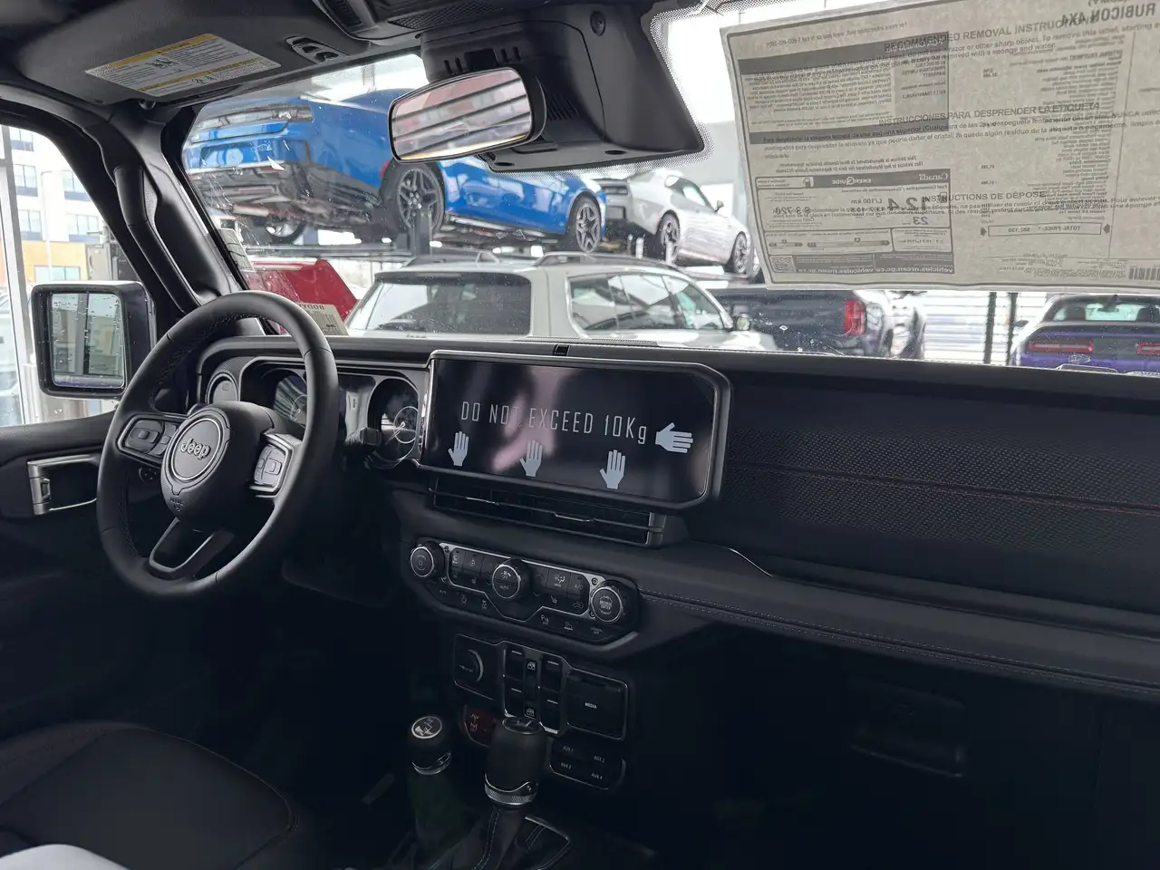Jeep Gladiator photo Jeep Gladiator