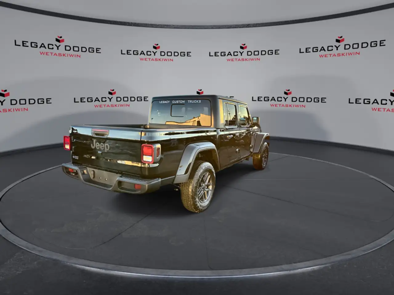 Jeep Gladiator photo Jeep Gladiator