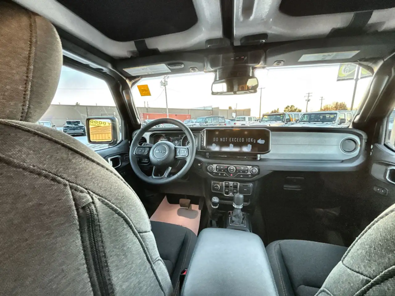 Jeep Gladiator photo Jeep Gladiator