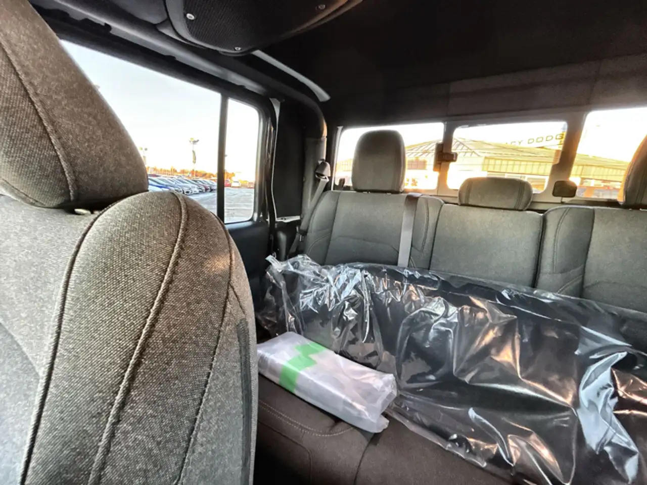 Jeep Gladiator photo Jeep Gladiator
