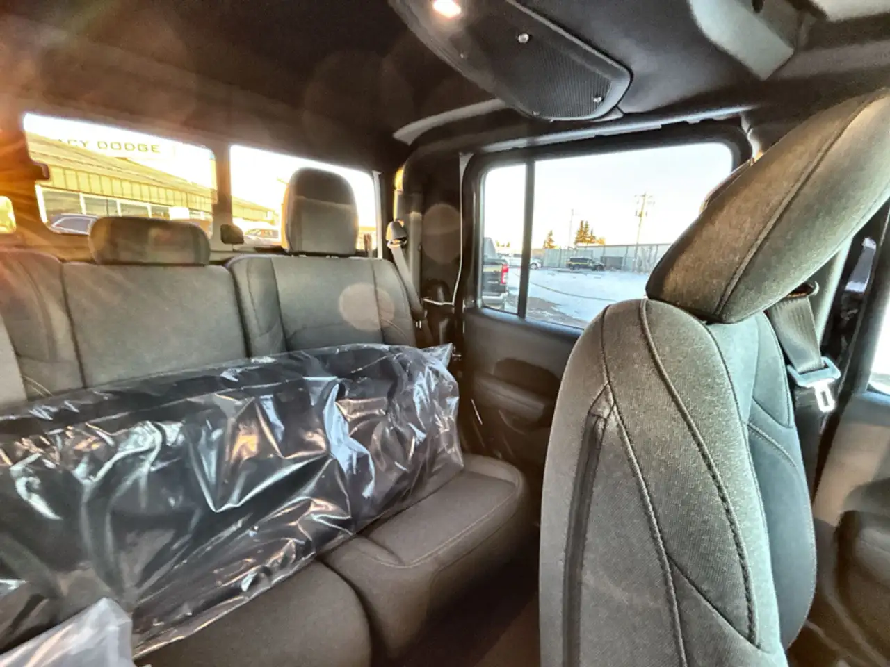 Jeep Gladiator photo Jeep Gladiator
