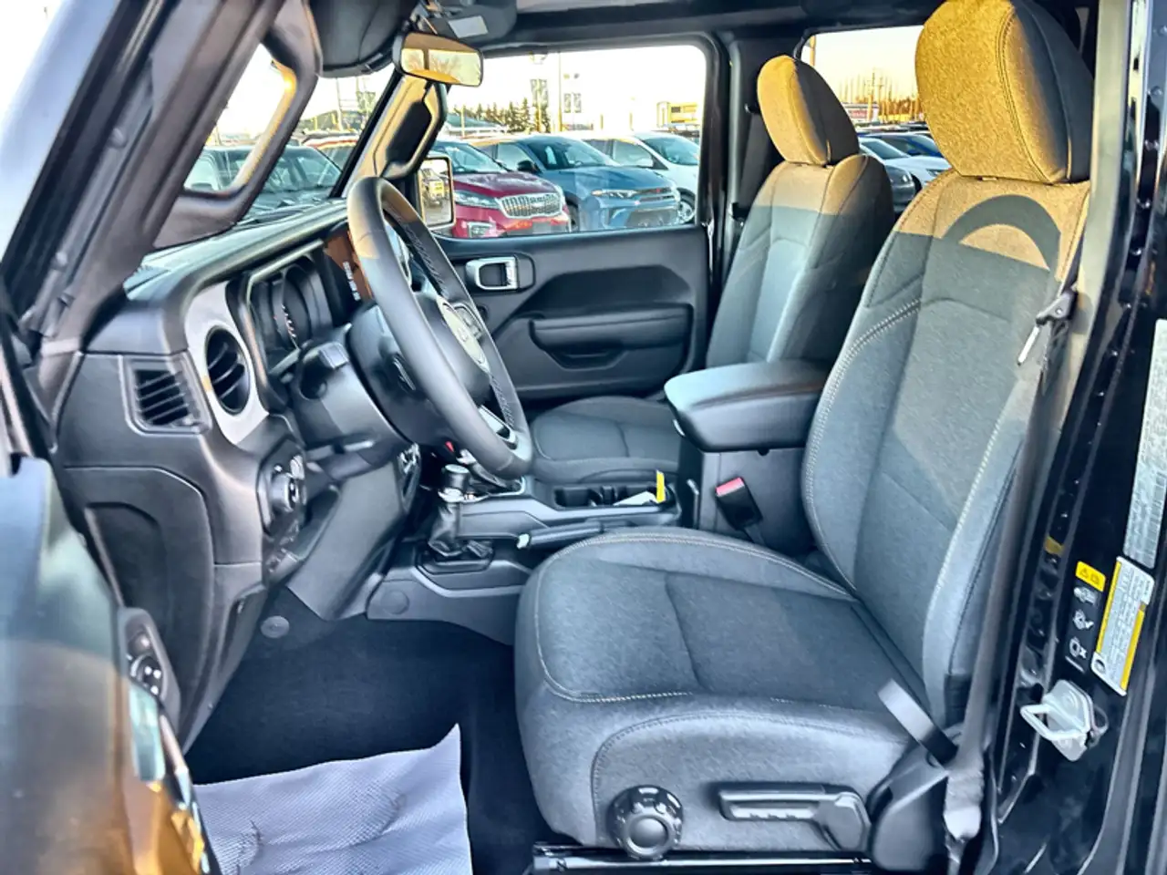Jeep Gladiator photo Jeep Gladiator