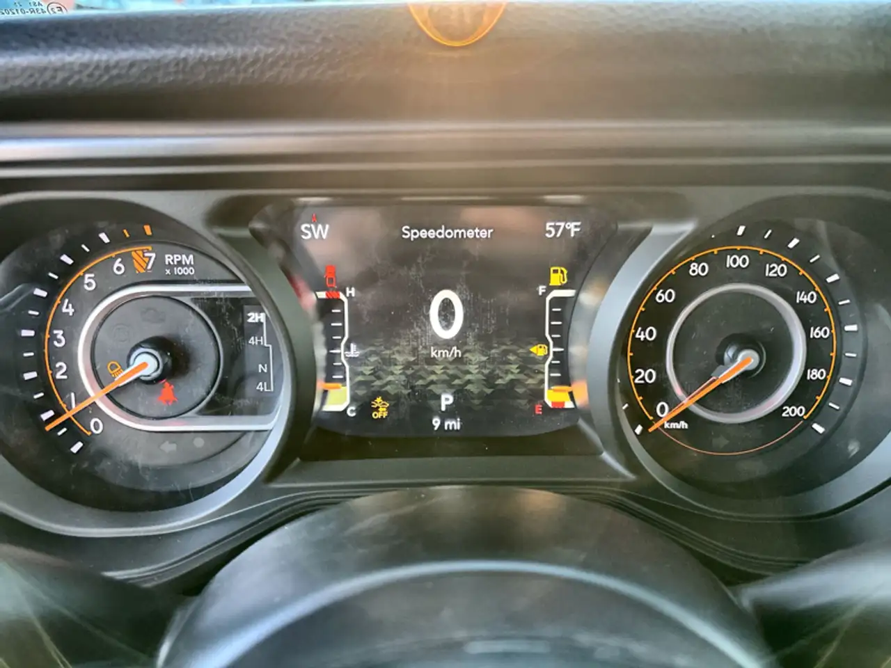 Jeep Gladiator photo Jeep Gladiator