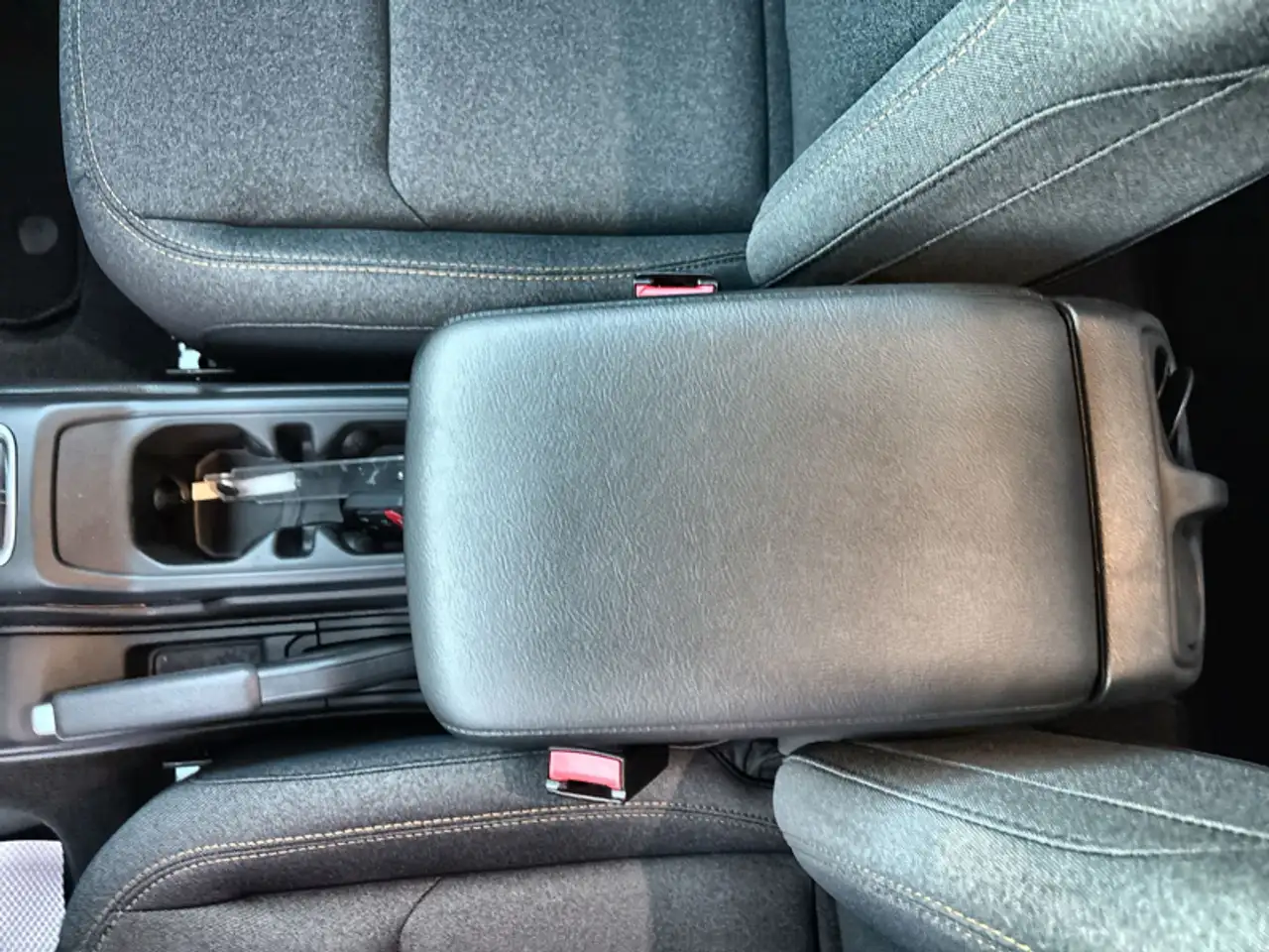 Jeep Gladiator photo Jeep Gladiator