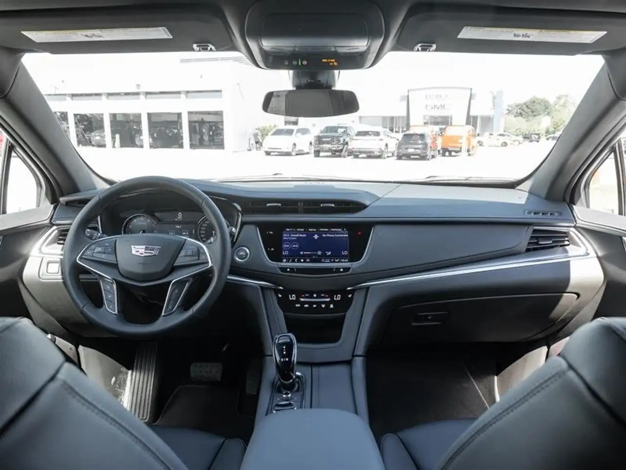 Cadillac XT5 photo Cadillac XT5