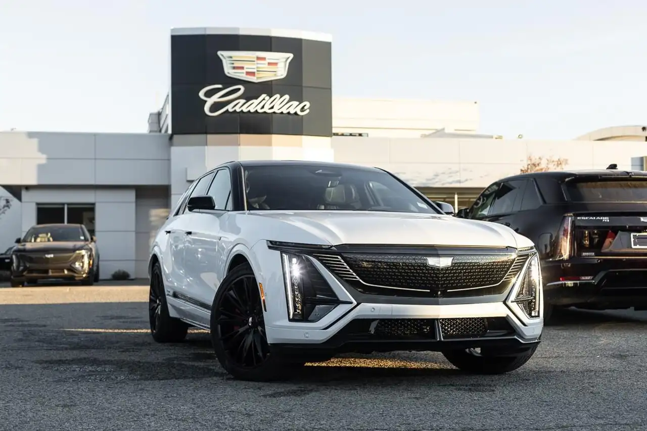 Cadillac Lyriq снимка Cadillac Lyriq