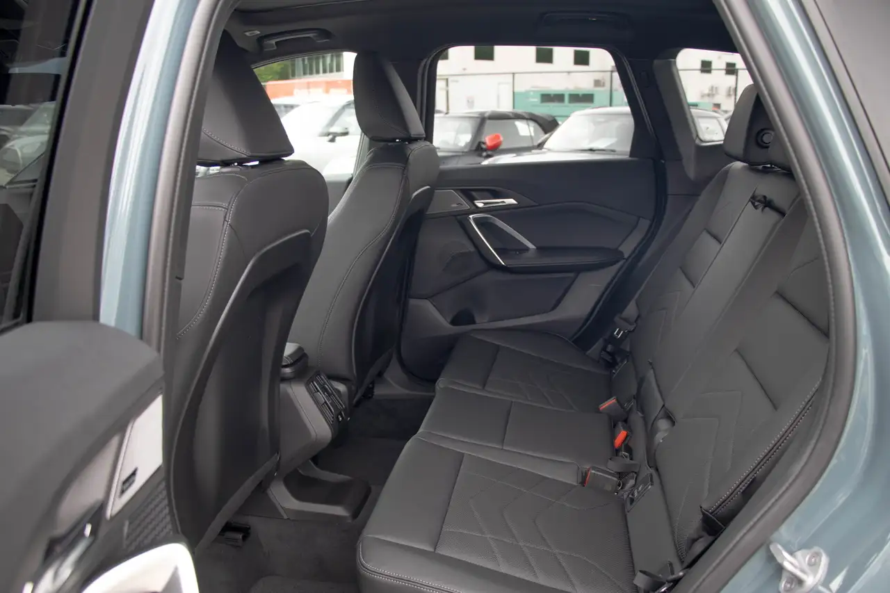 BMW X1 photo BMW X1