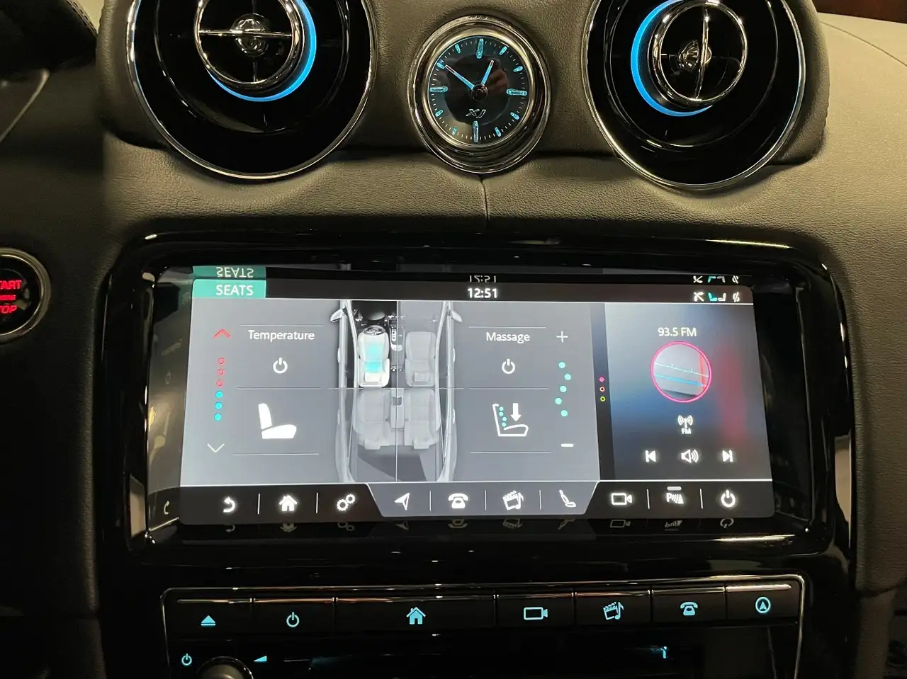 Jaguar XJ снимка Jaguar XJ