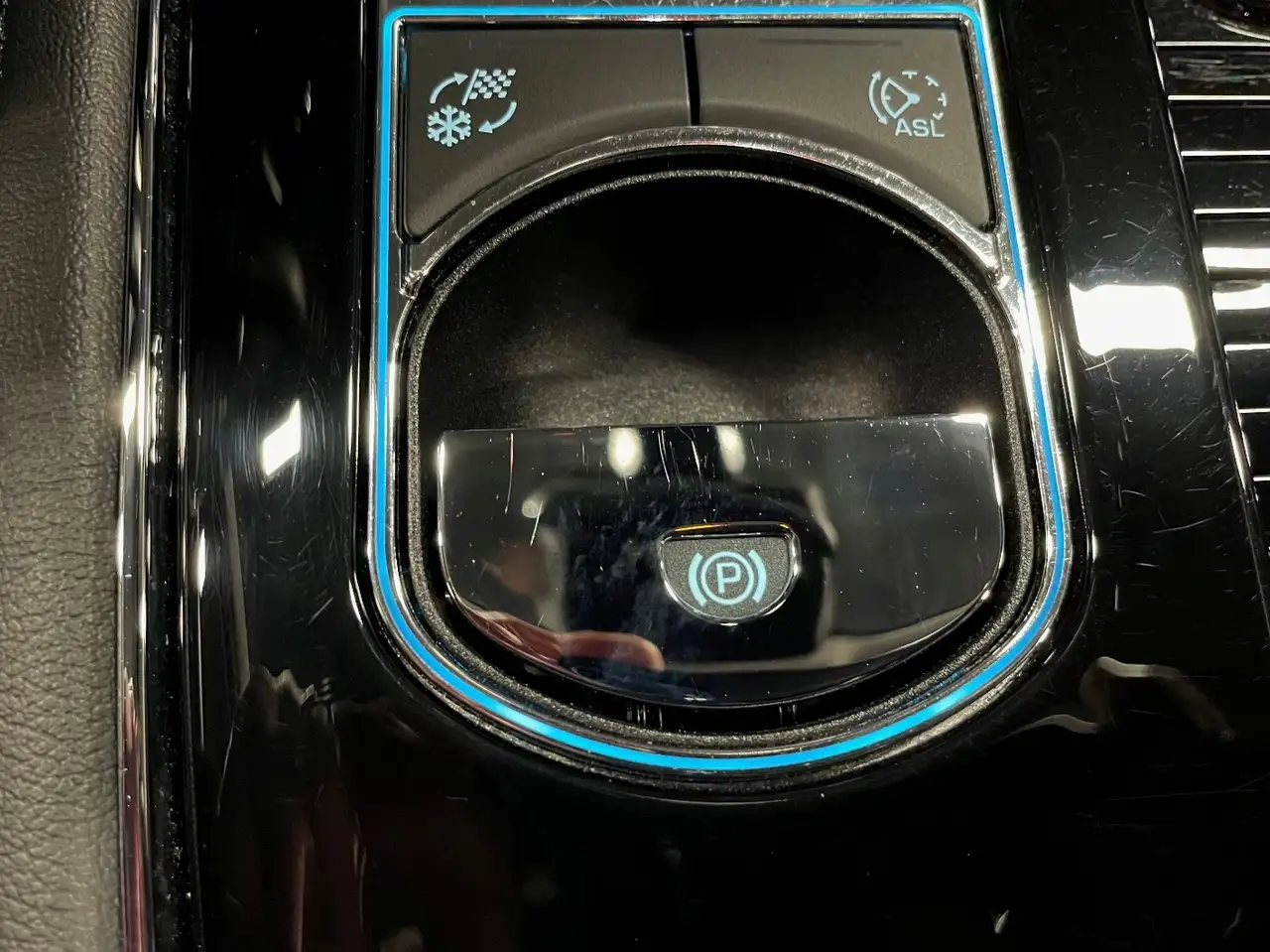 Jaguar XJ снимка Jaguar XJ