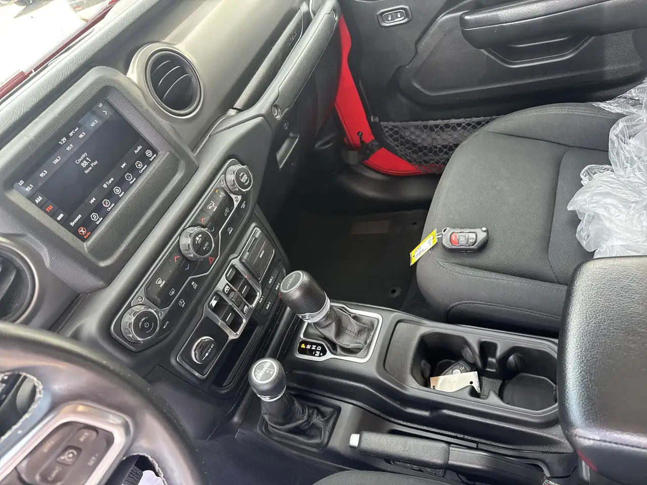 Jeep Gladiator photo Jeep Gladiator