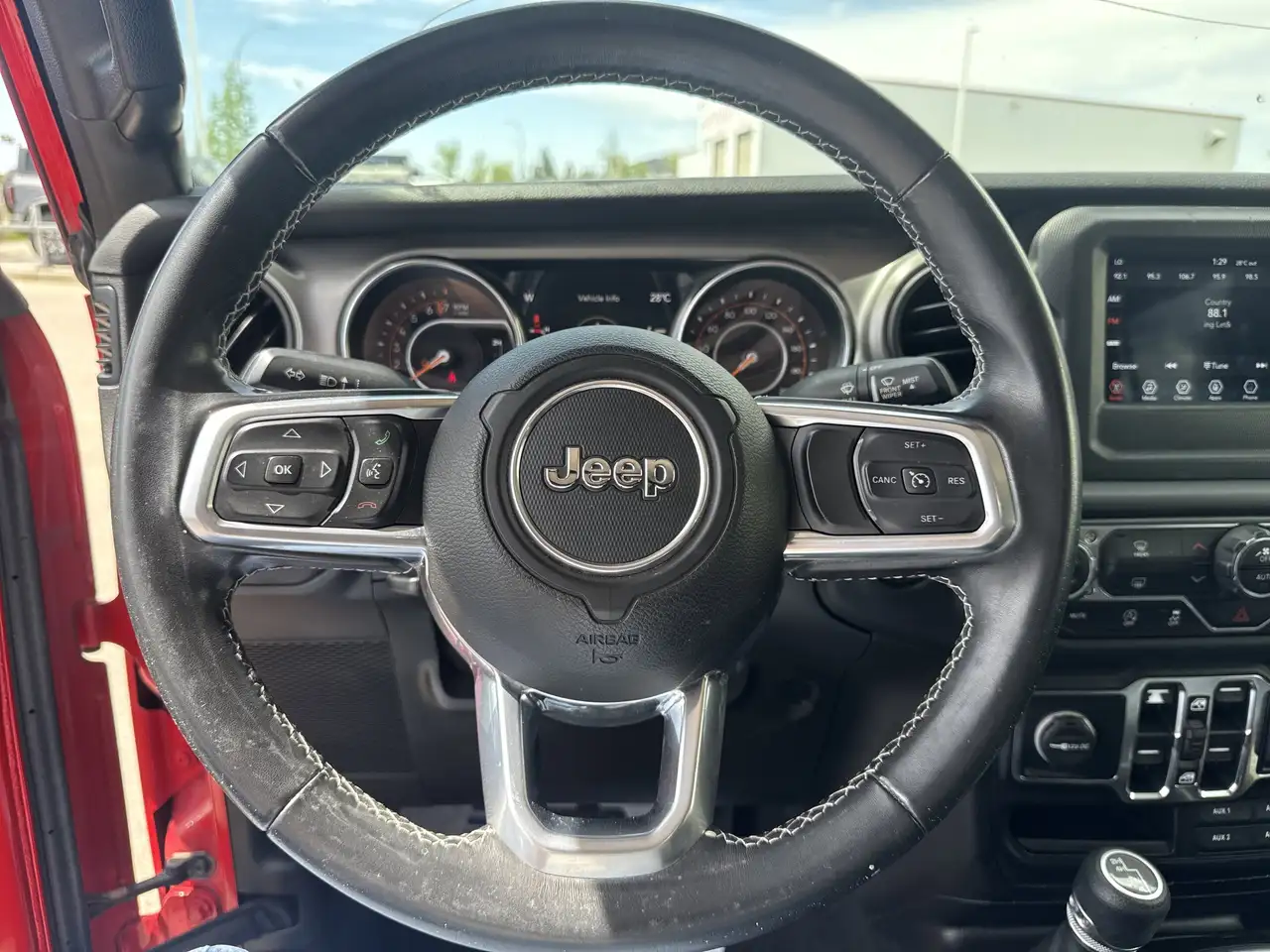 Jeep Gladiator photo Jeep Gladiator