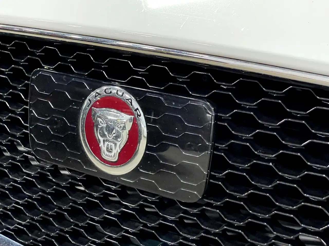 Jaguar XJ снимка Jaguar XJ