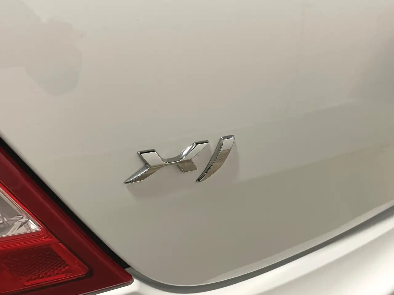Jaguar XJ снимка Jaguar XJ