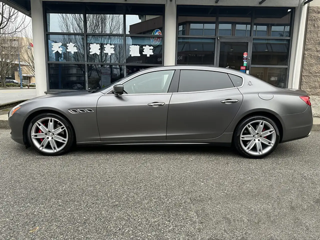 Maserati Quattroporte photo Maserati Quattroporte