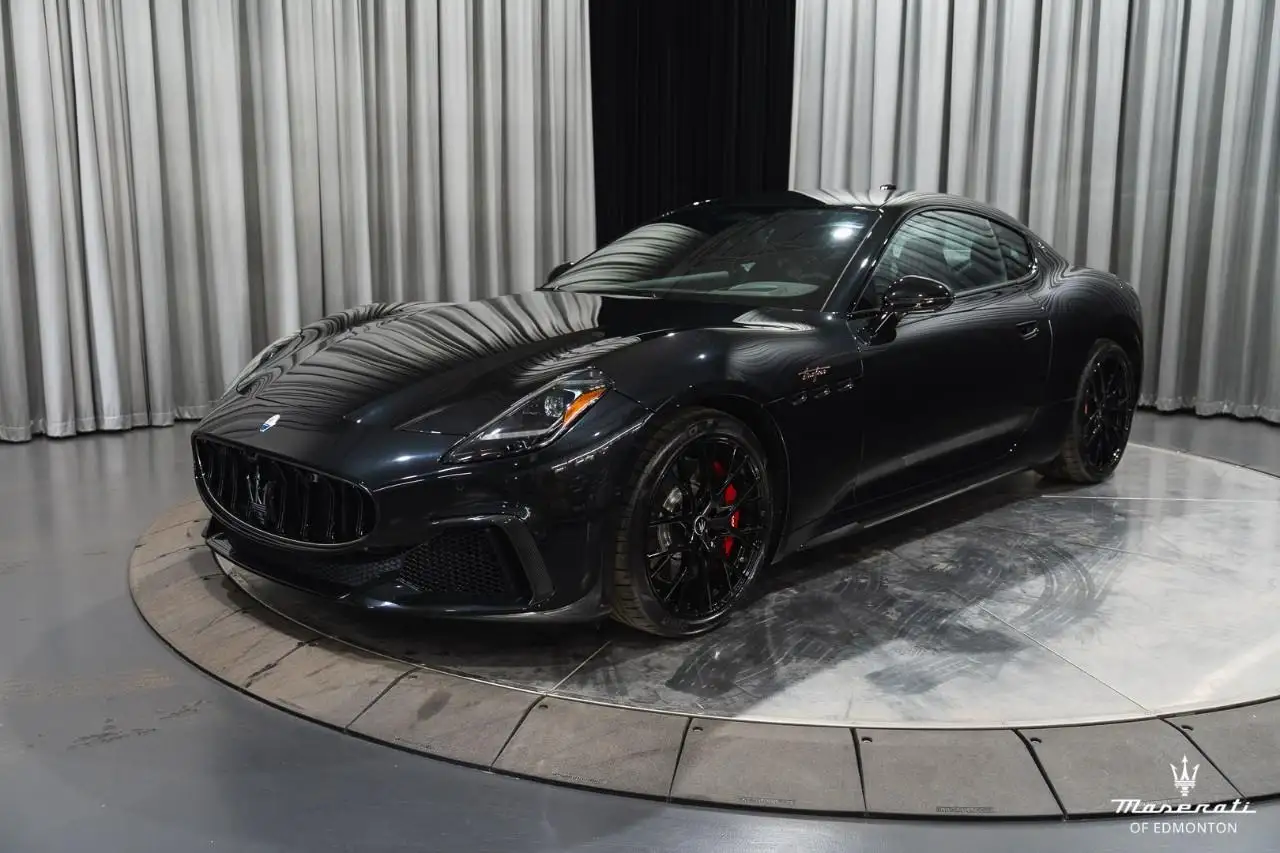 Maserati GranTurismo снимка Maserati GranTurismo