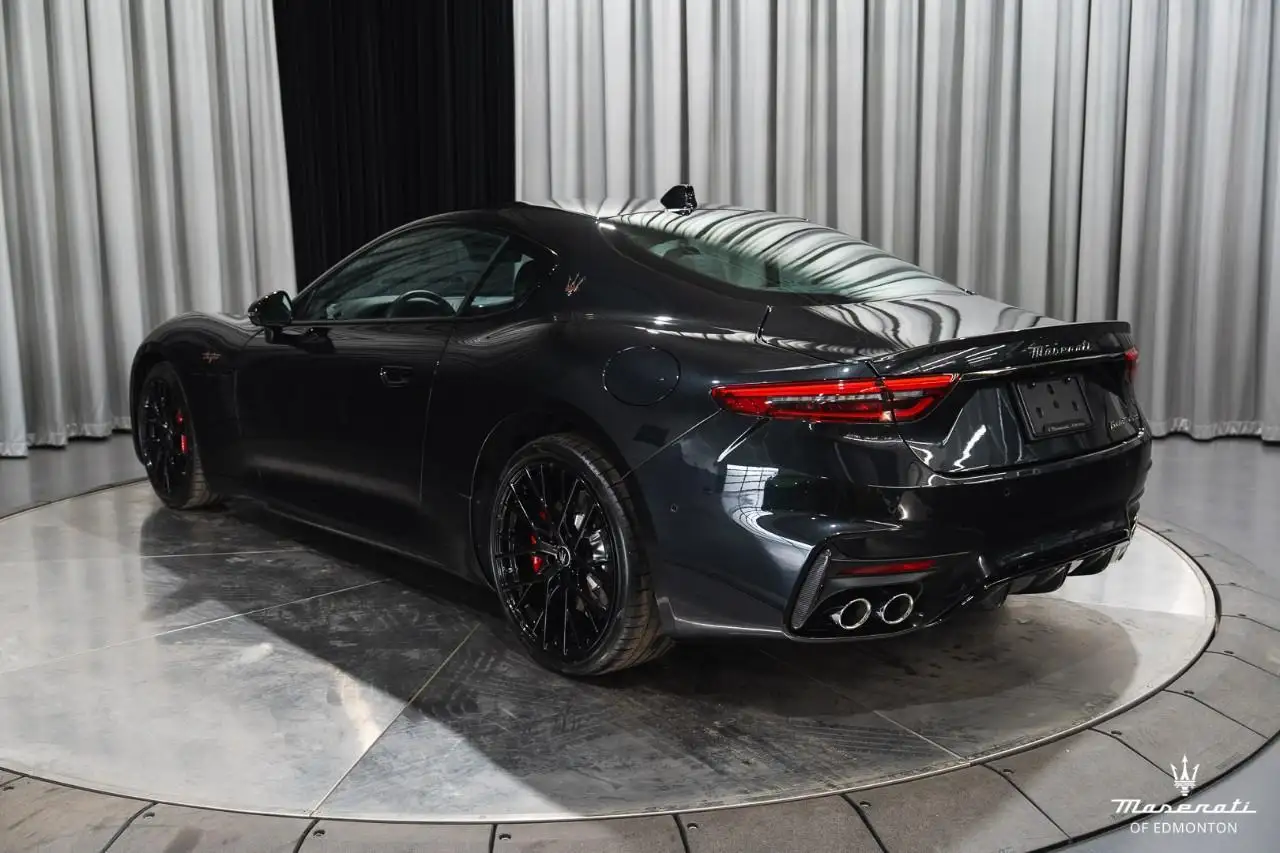 Maserati GranTurismo снимка Maserati GranTurismo