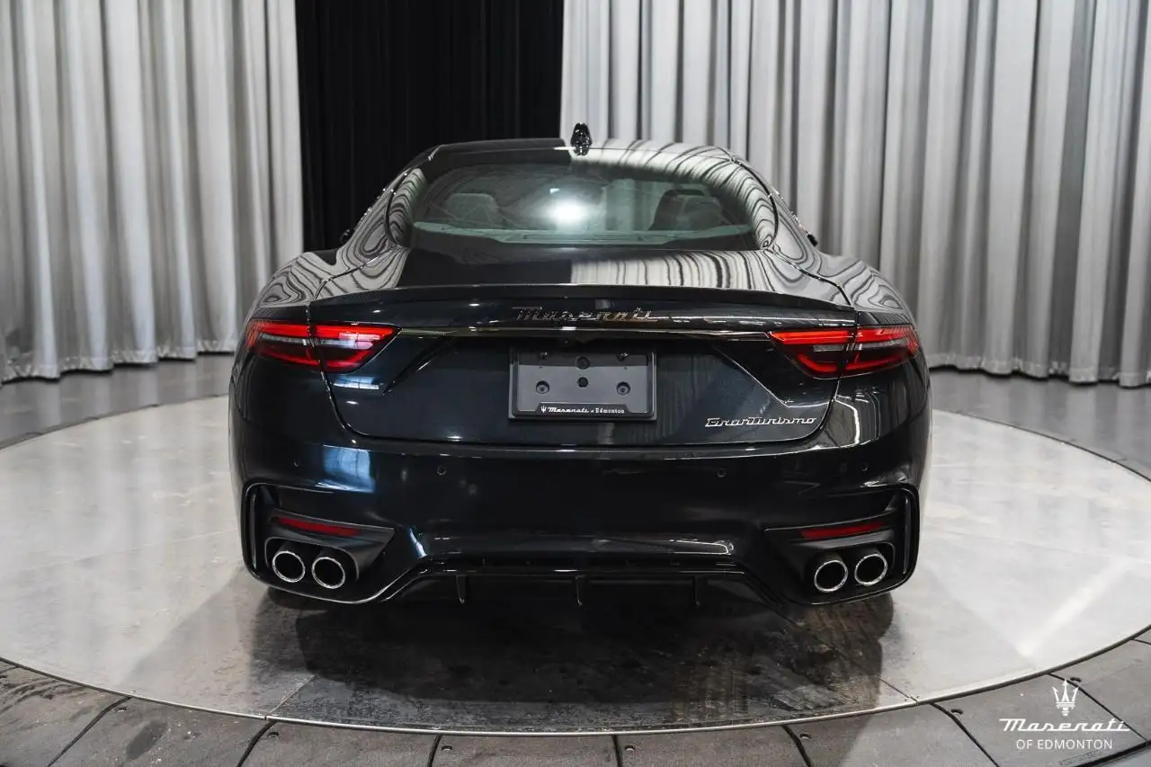 Maserati GranTurismo снимка Maserati GranTurismo