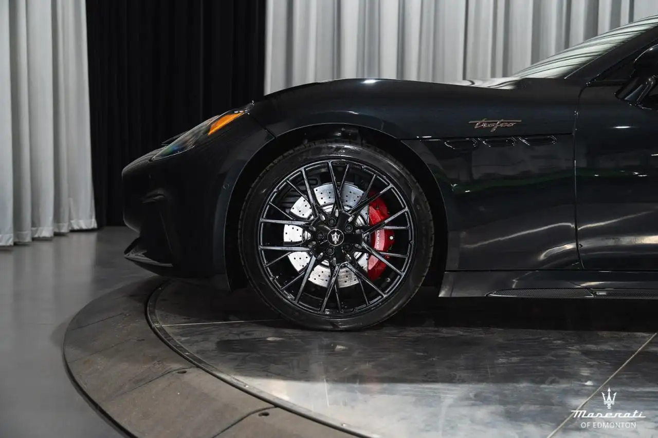 Maserati GranTurismo снимка Maserati GranTurismo