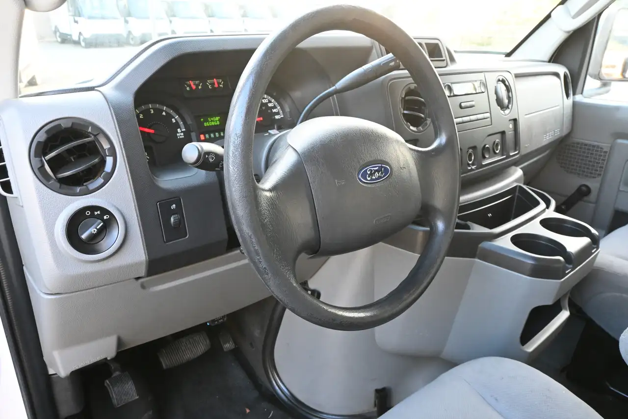 Ford E-Series Cutaway fotografie Ford E-Series Cutaway