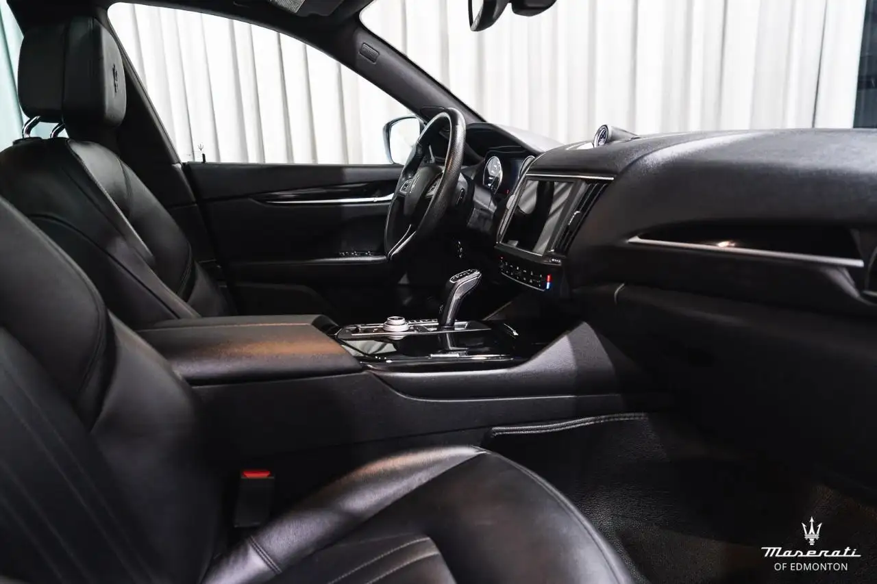 Maserati Levante снимка Maserati Levante
