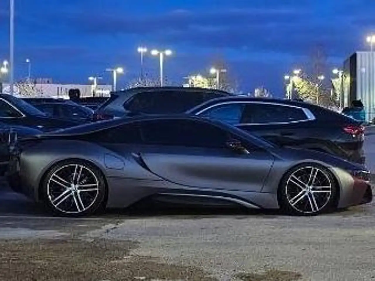 BMW i8 photo BMW i8