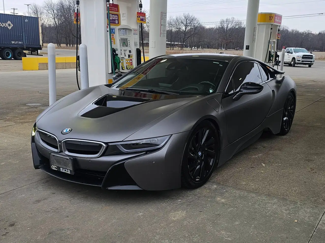 BMW i8 photo BMW i8