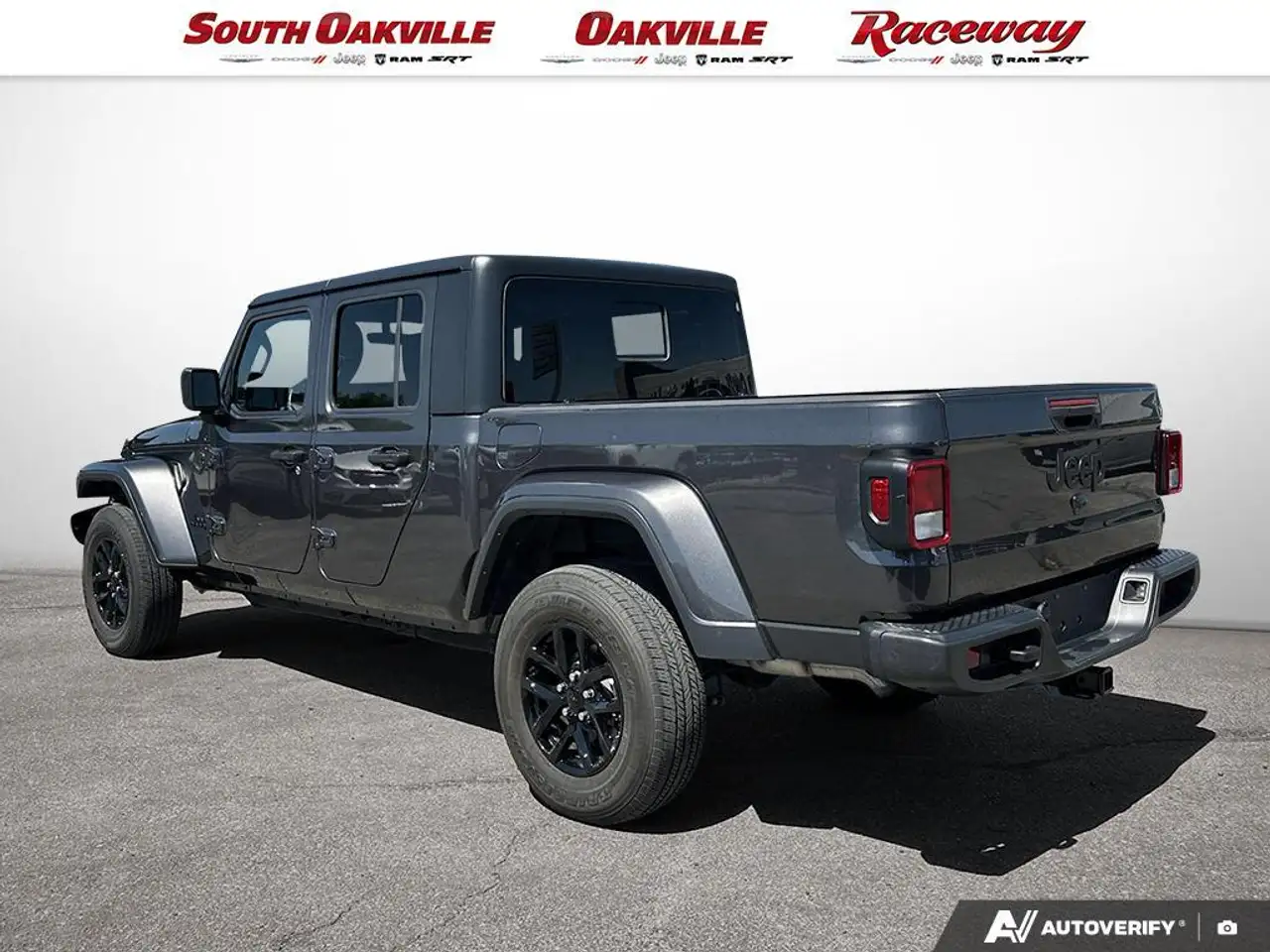 Jeep Gladiator photo Jeep Gladiator