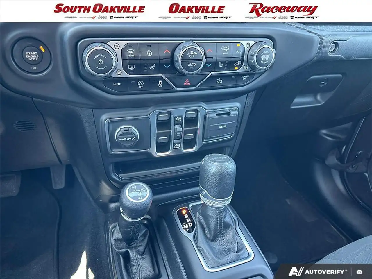 Jeep Gladiator photo Jeep Gladiator