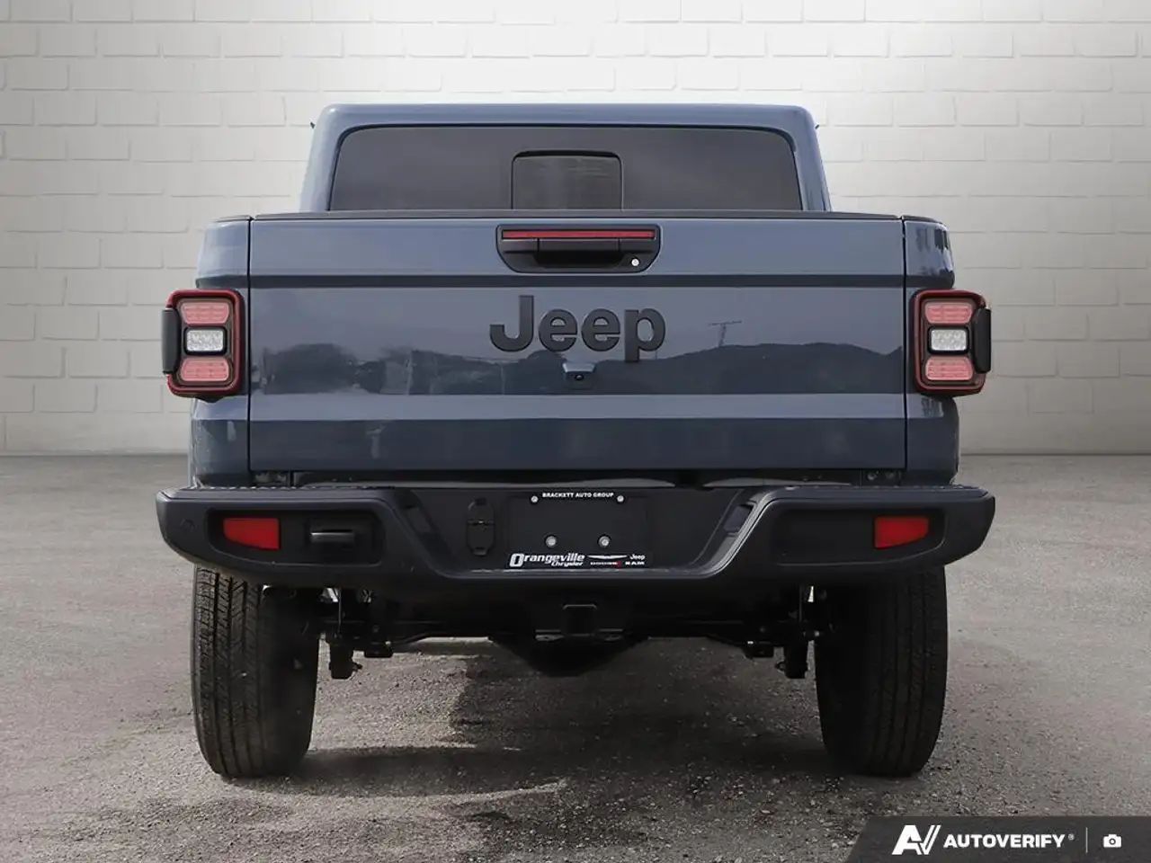 Jeep Gladiator photo Jeep Gladiator