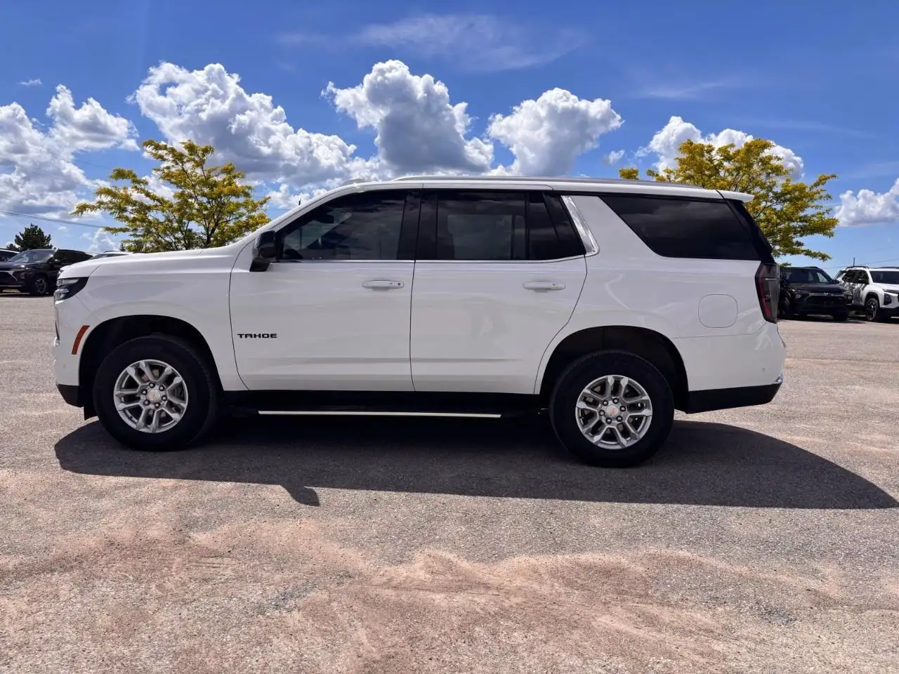Chevrolet Tahoe снимка Chevrolet Tahoe