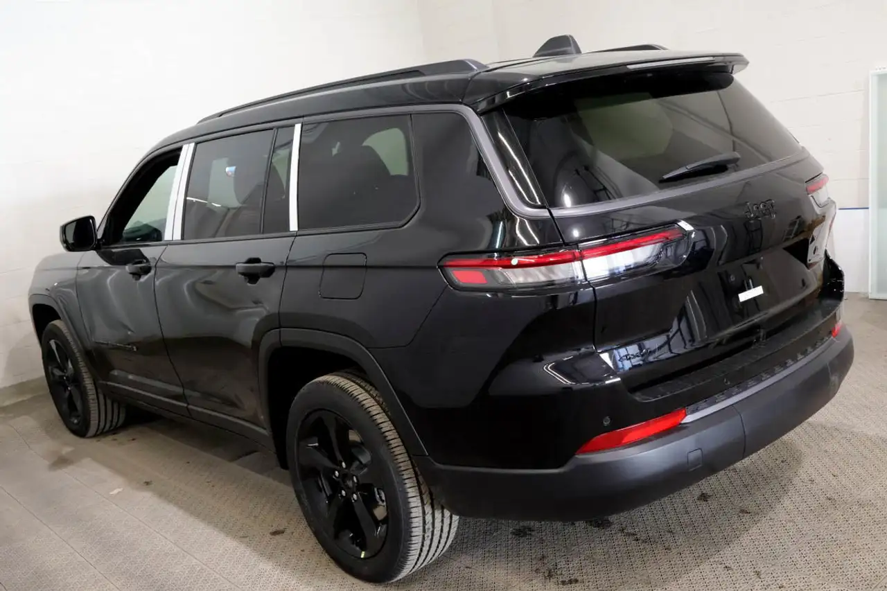 Jeep Grand Cherokee photo Jeep Grand Cherokee