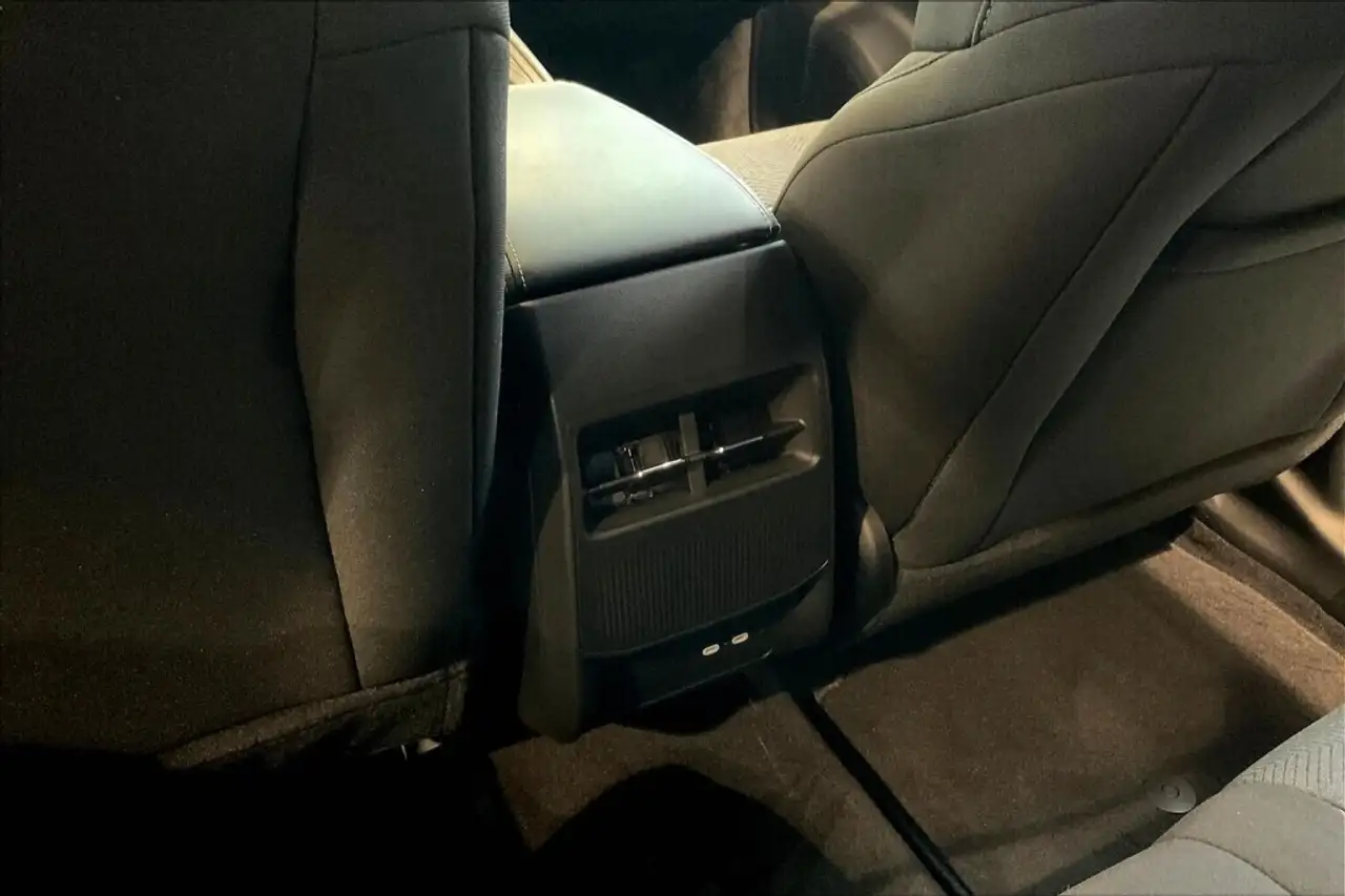 Jeep Cherokee photo Jeep Cherokee