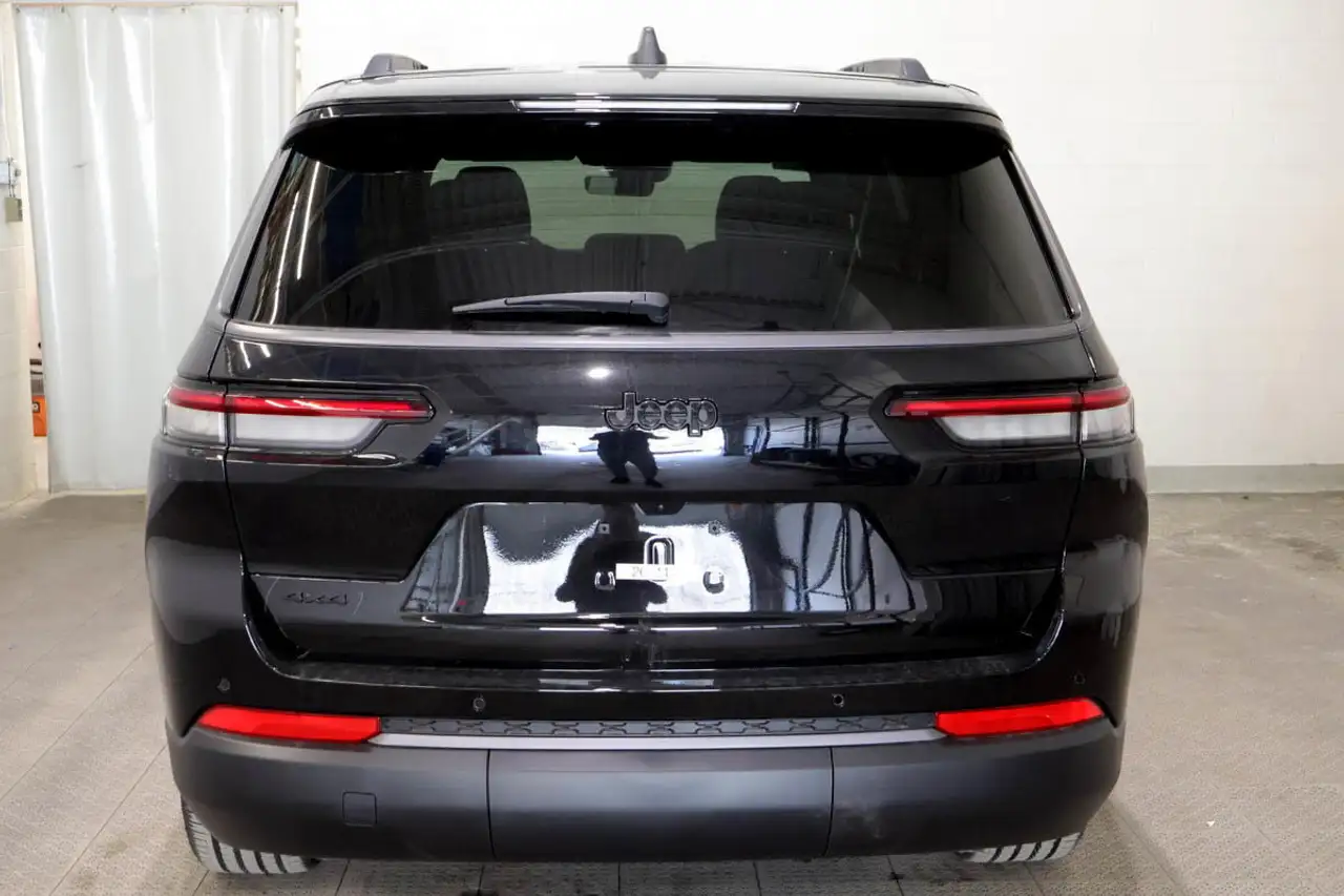 Jeep Grand Cherokee photo Jeep Grand Cherokee