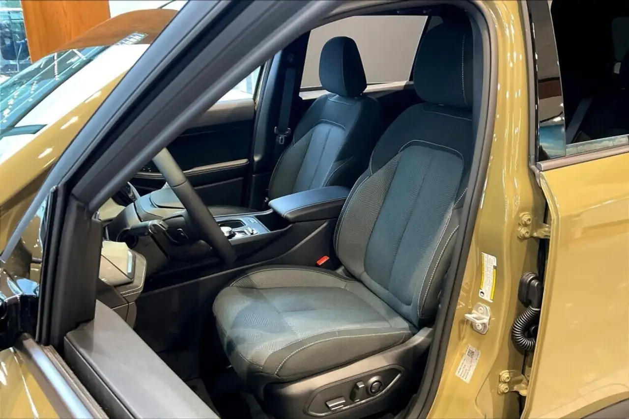 Jeep Cherokee photo Jeep Cherokee