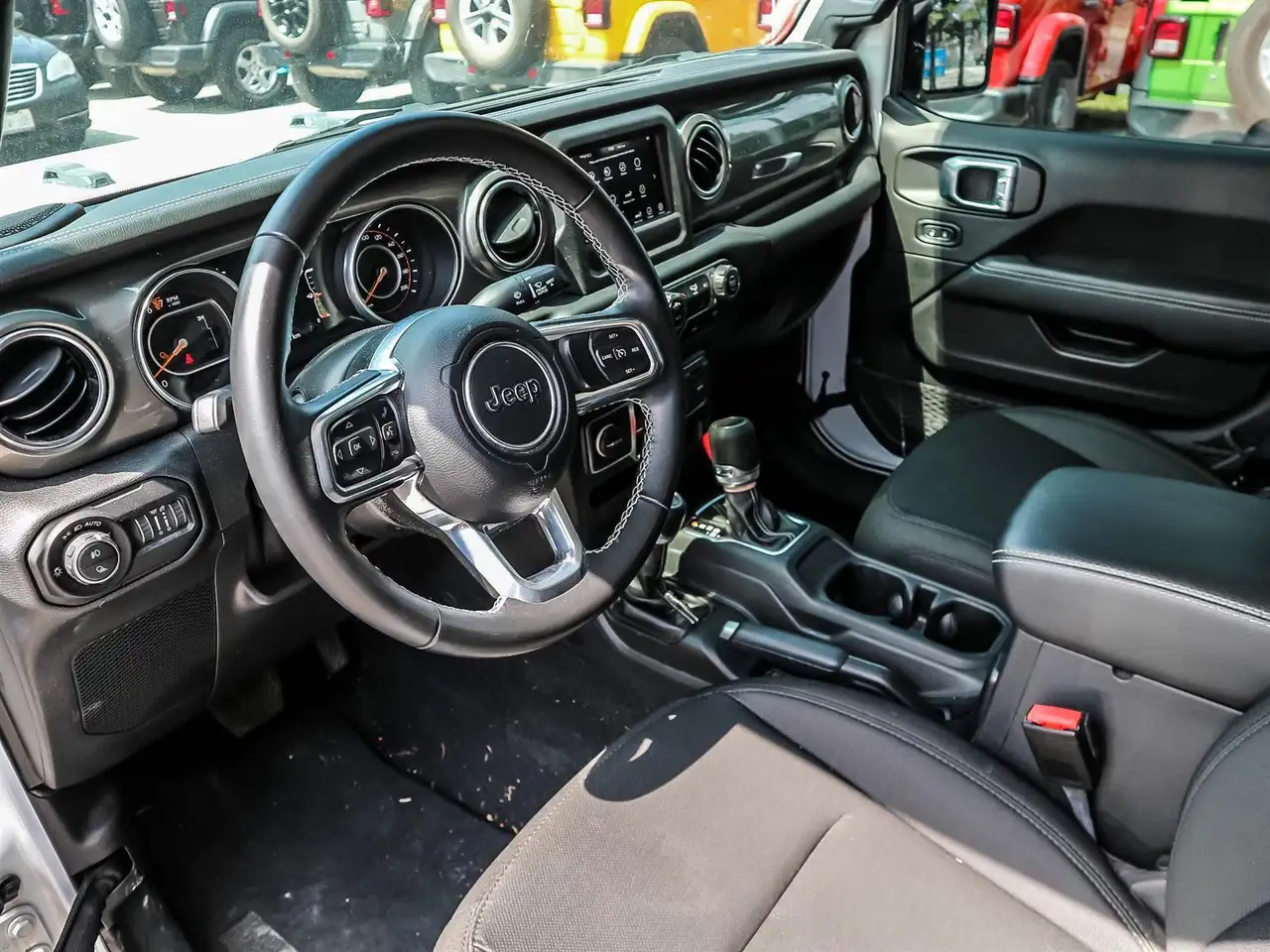 Jeep Gladiator снимка Jeep Gladiator