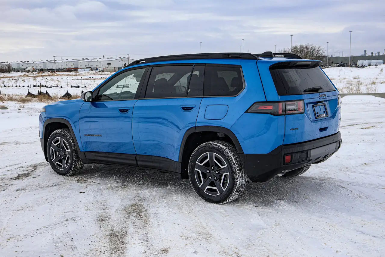 Jeep Cherokee снимка Jeep Cherokee