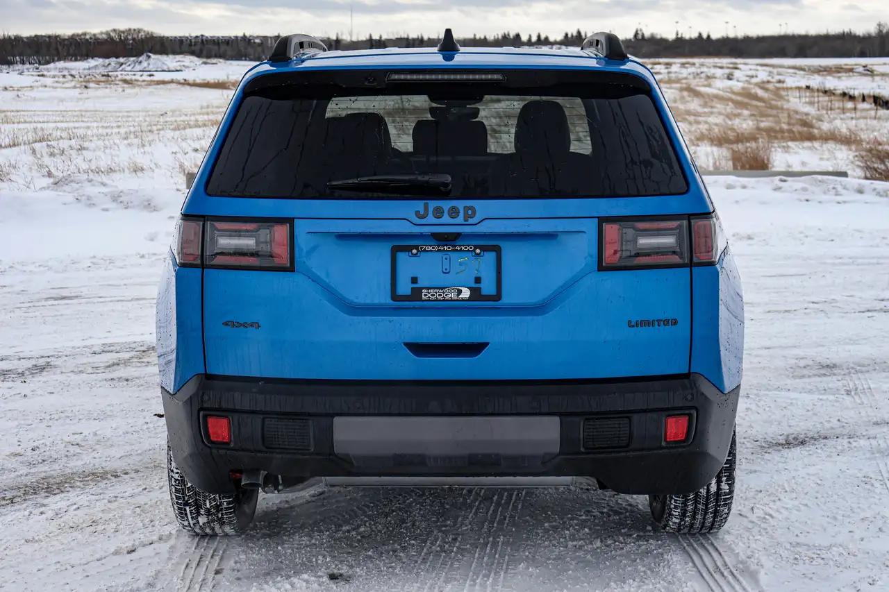 Jeep Cherokee снимка Jeep Cherokee