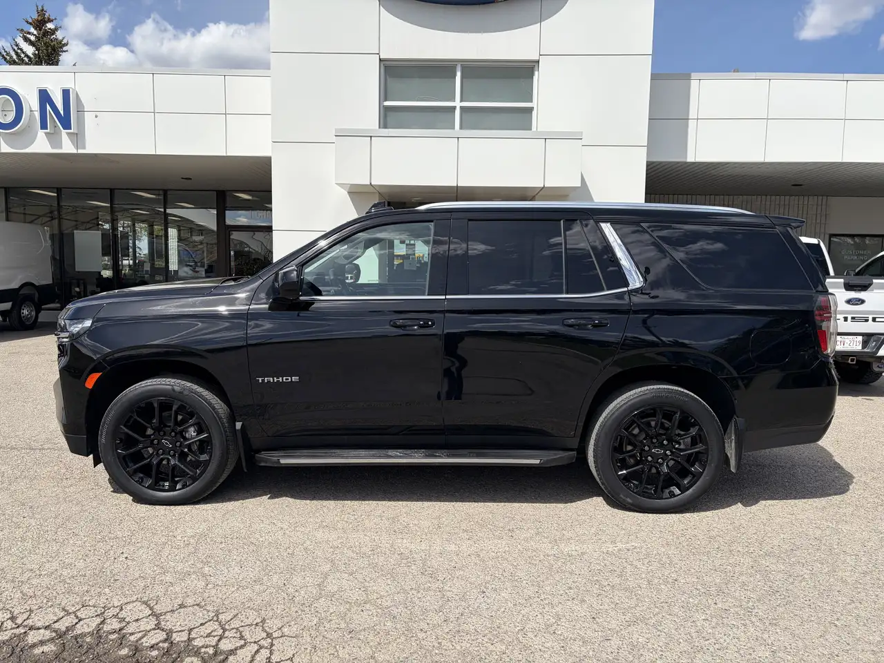 Chevrolet Tahoe снимка Chevrolet Tahoe